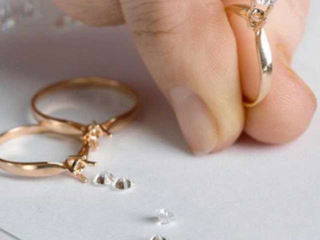 Wedding Ring Jewellery admin ajax.php?action=kernel&p=image&src=%7B%22file%22%3A%22wp content%2Fuploads%2Fsites%2F20%2F2022%2F04%2Frepair 3